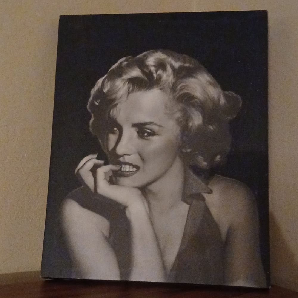 Marilyn Monroe Black and White Glamour Portrait